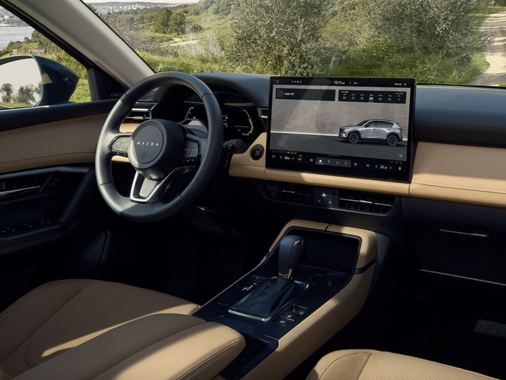 image qui montre la technologie à l'intérieur du Mazda CX-5 2026. 